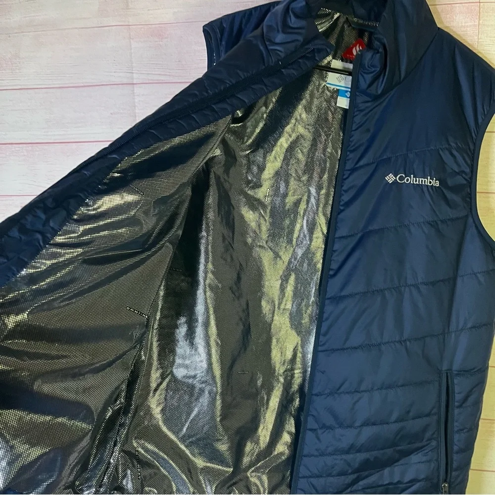 Columbia Blue Omni- Heat Insulated Puffer Zipper Vest Size Medium‎